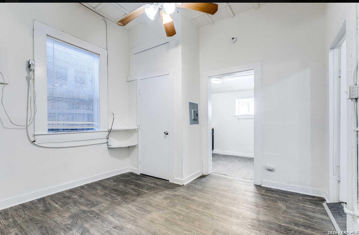3430 S Flores, #2B, San Antonio, TX 78204