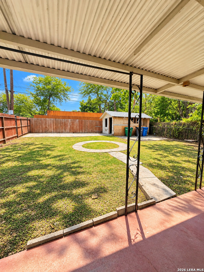 1439 Alhambra, San Antonio, TX 78201