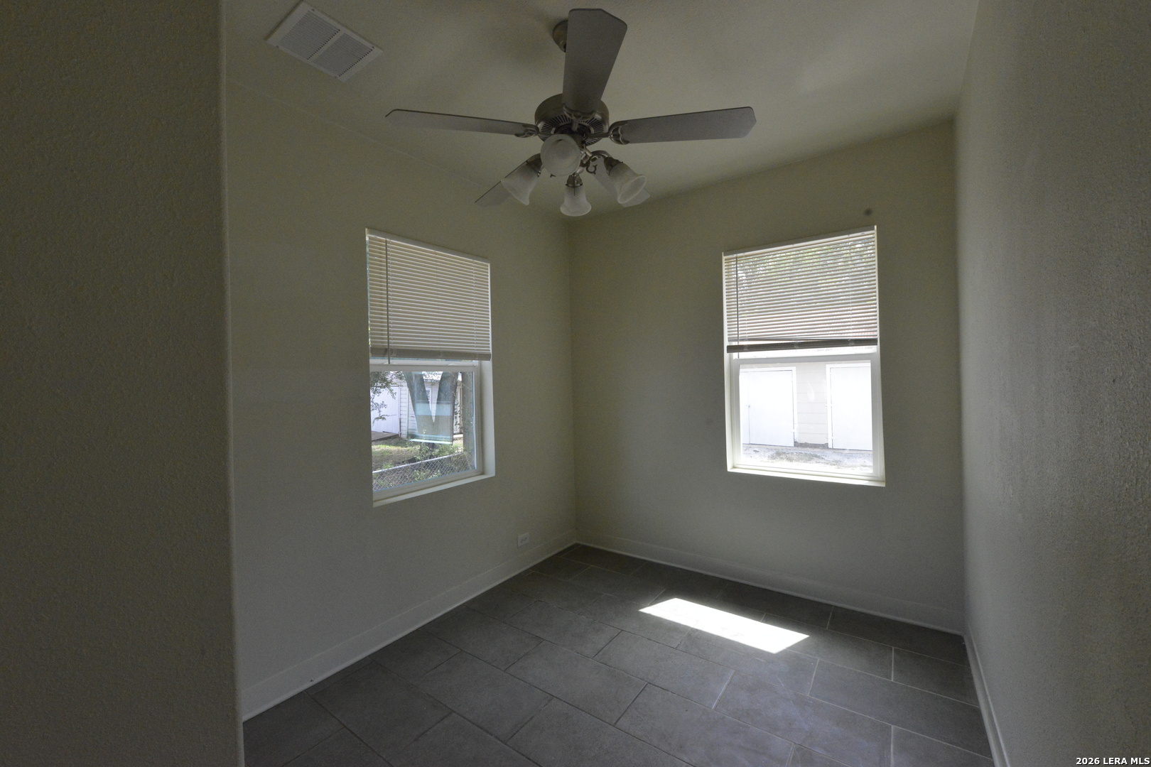 1426 N Center, San Antonio, TX 78202