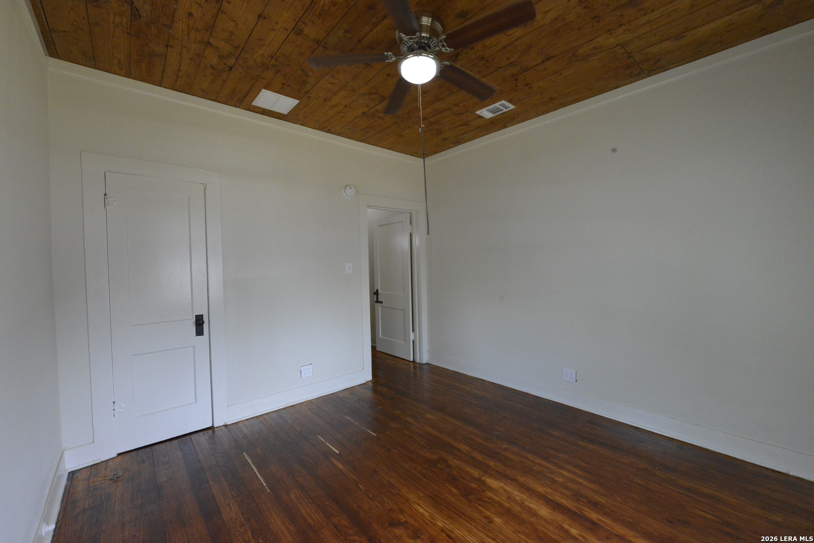 1426 N Center, San Antonio, TX 78202