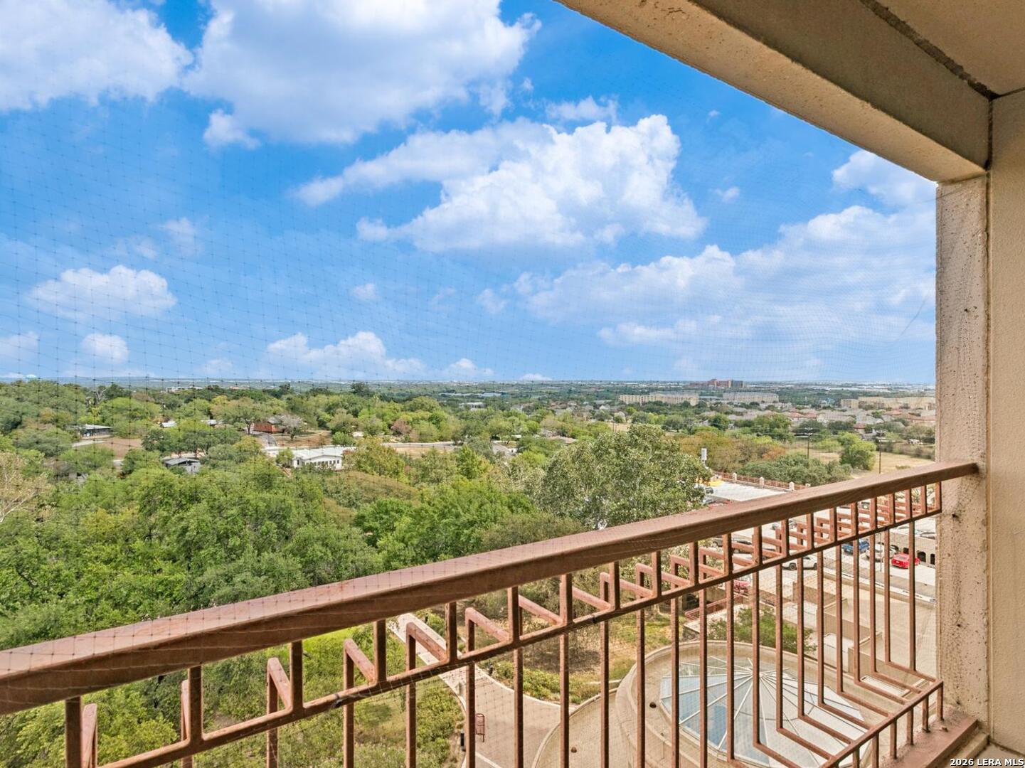 1 TOWERS PARK LN, #703, San Antonio, TX 78209