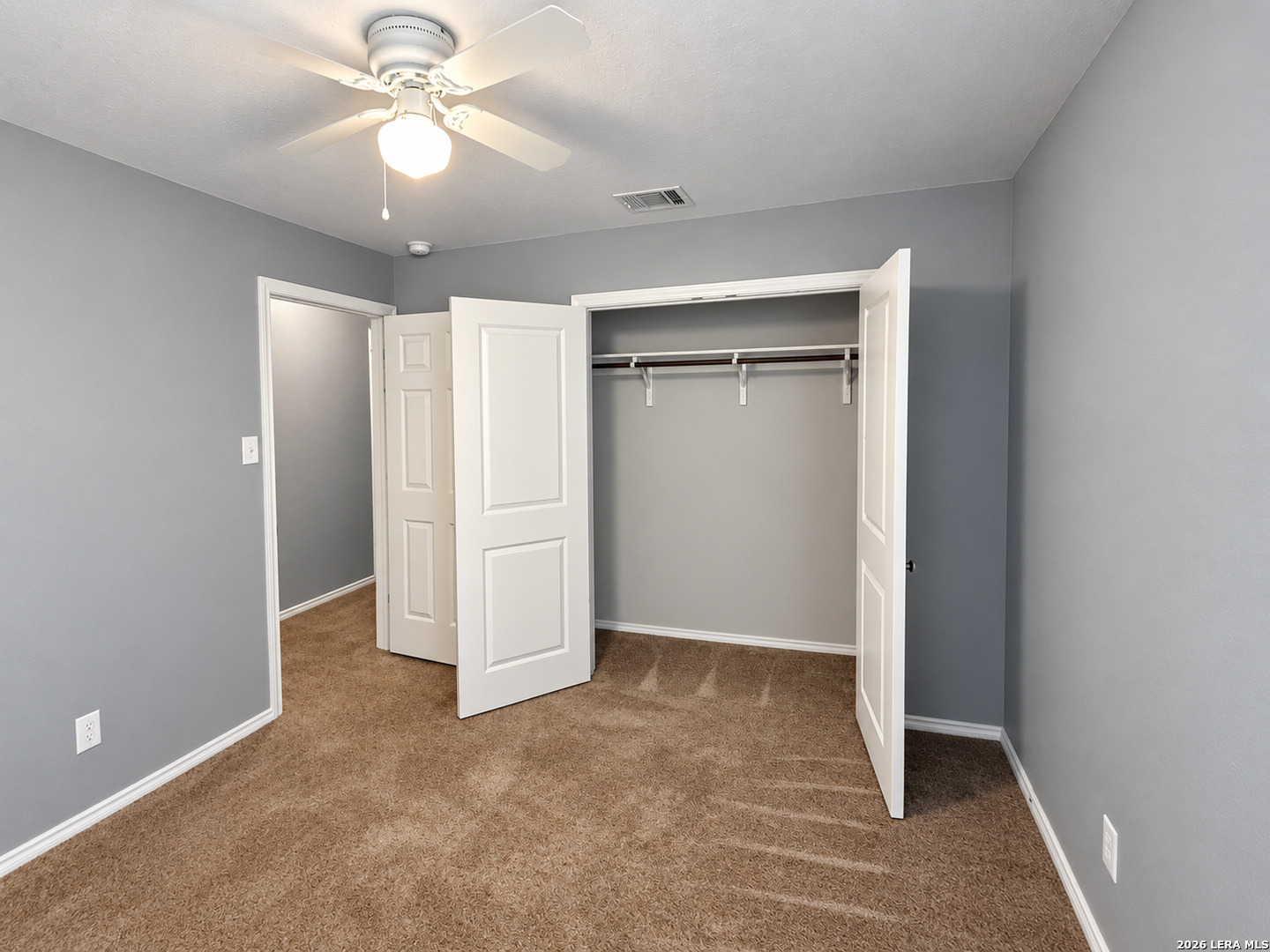102 Samuel Kemper, San Antonio, TX 78220