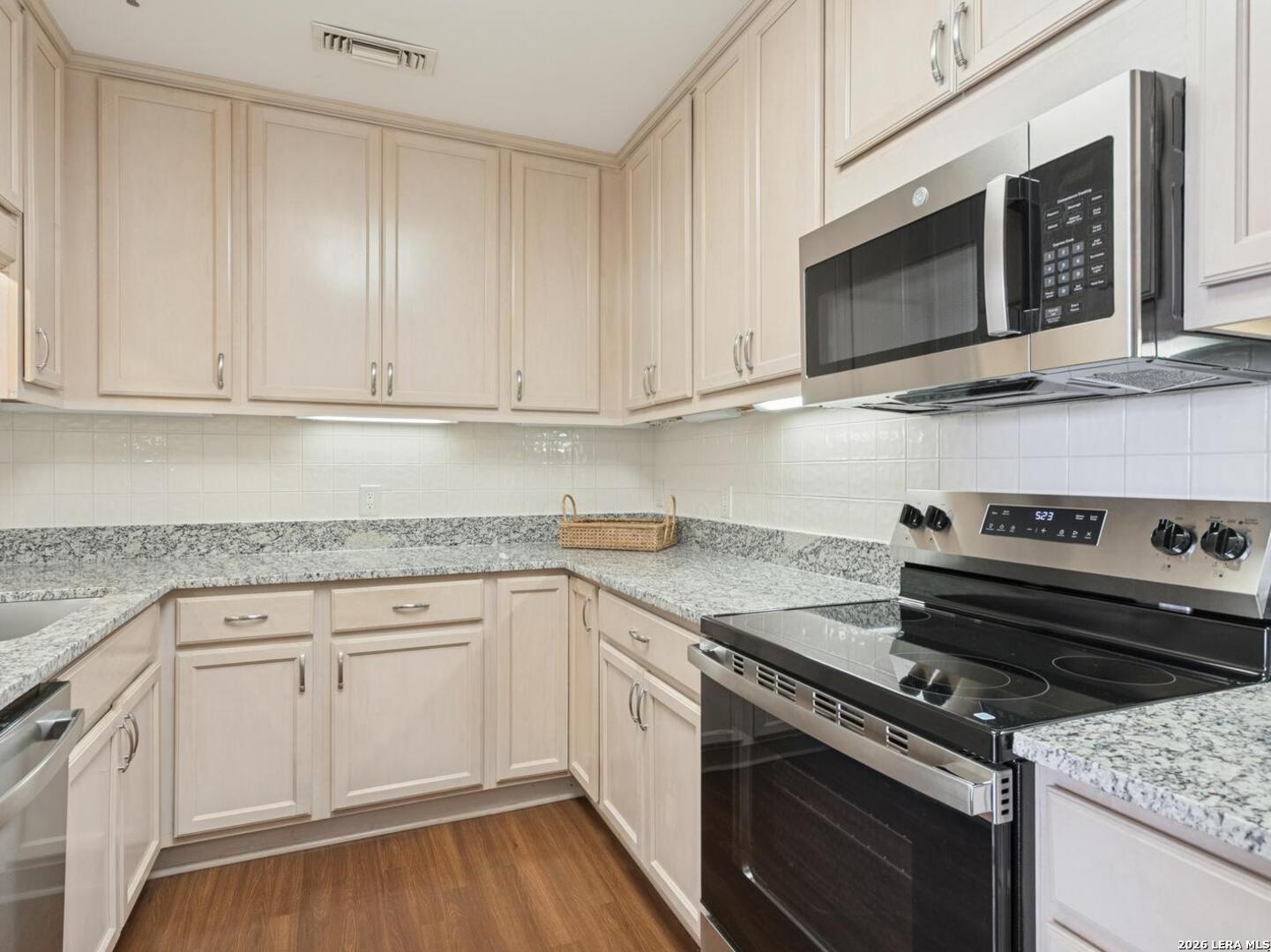 1 TOWERS PARK LN, #317, San Antonio, TX 78209