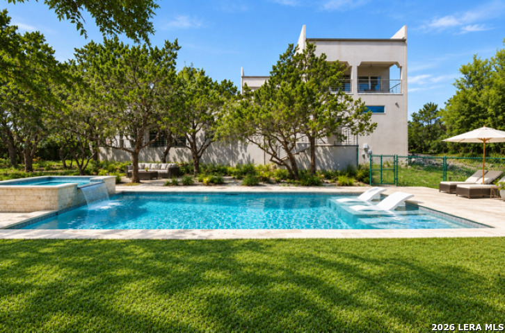 1014 FLAGSTONE DR, San Antonio, TX 78260
