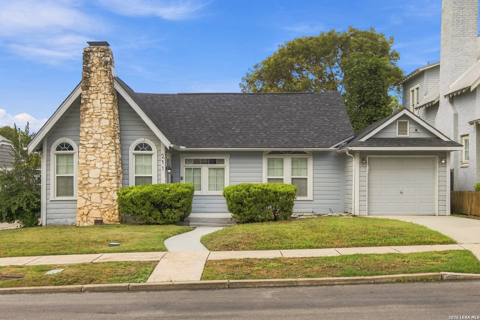 Property photo for 211 W NORWOOD CT, San Antonio, TX