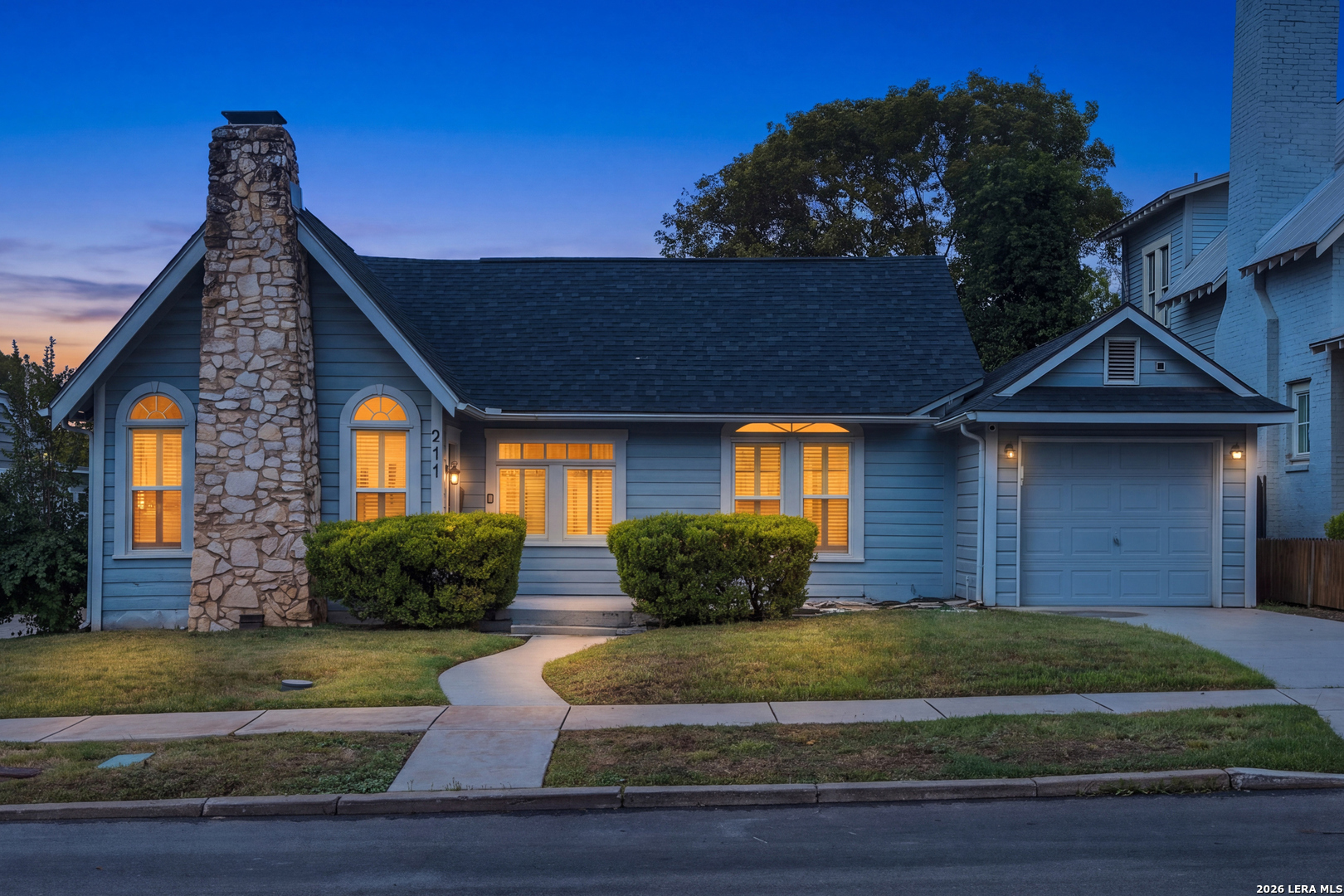 211 W NORWOOD CT, San Antonio, TX 78212
