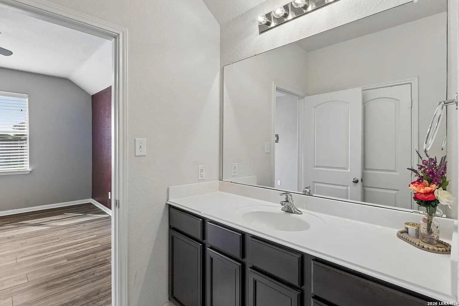 7811 Creekshore Cv, San Antonio, TX 78254