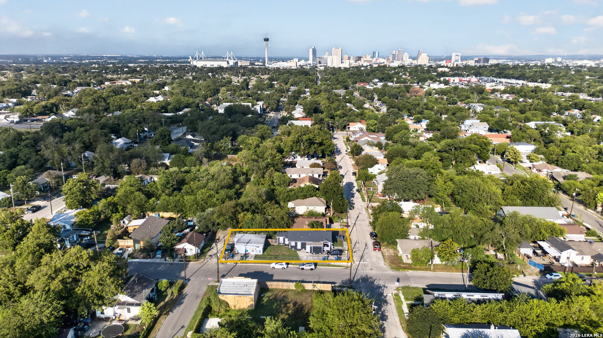 1548 Center St, San Antonio, TX 78202