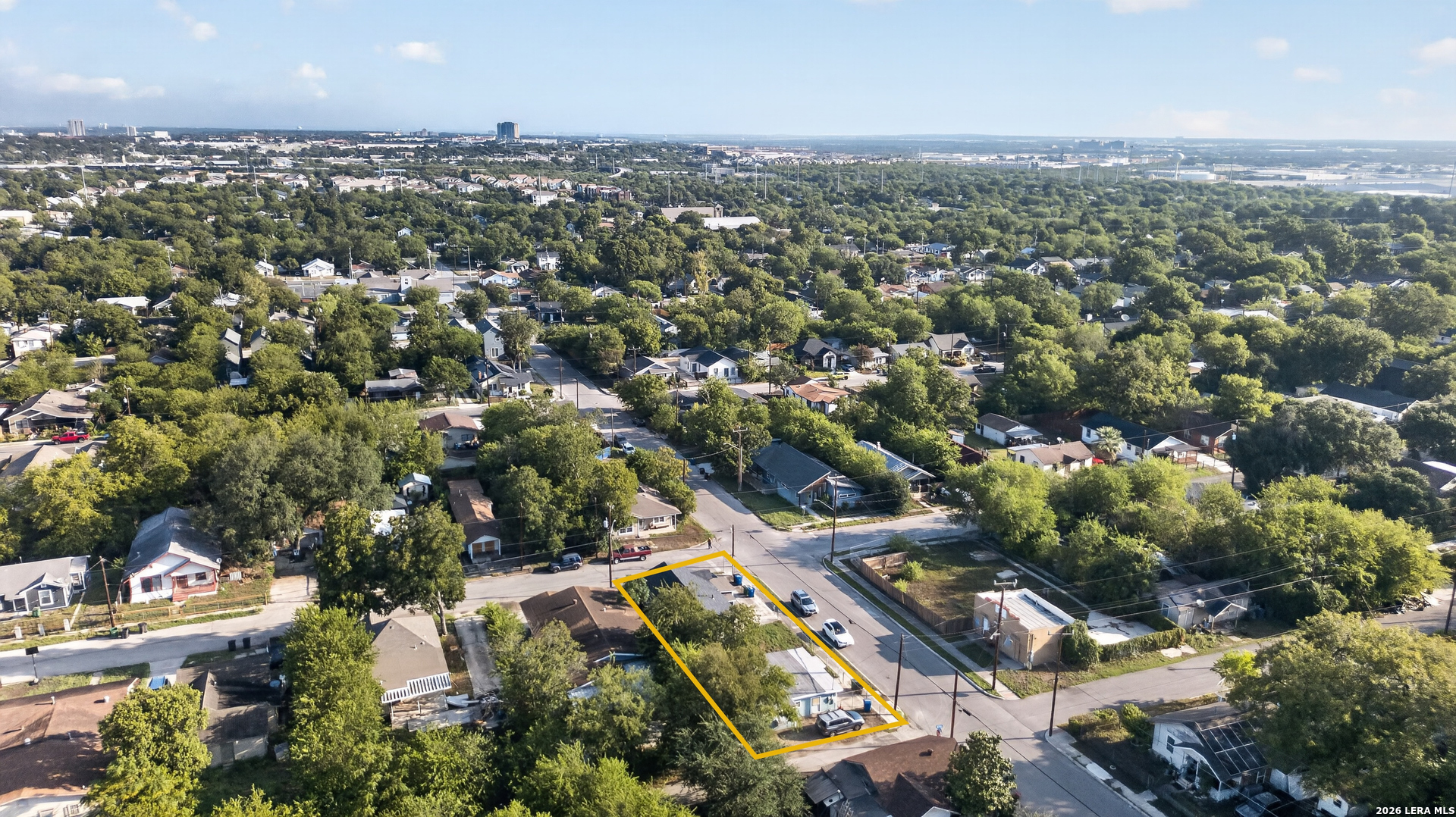 1548 Center St, San Antonio, TX 78202