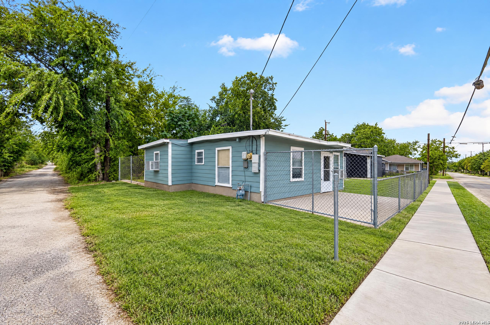 1548 Center St, San Antonio, TX 78202