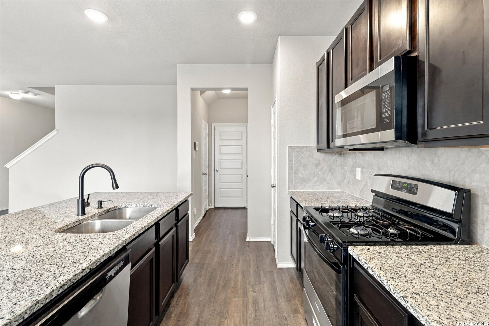 5106 Sandstone Way, San Antonio, TX 78222