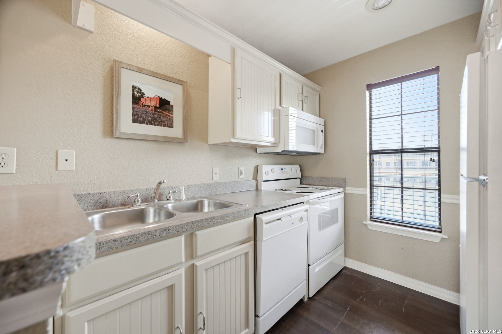 393 APRIL DR, #380, Canyon Lake, TX 78133