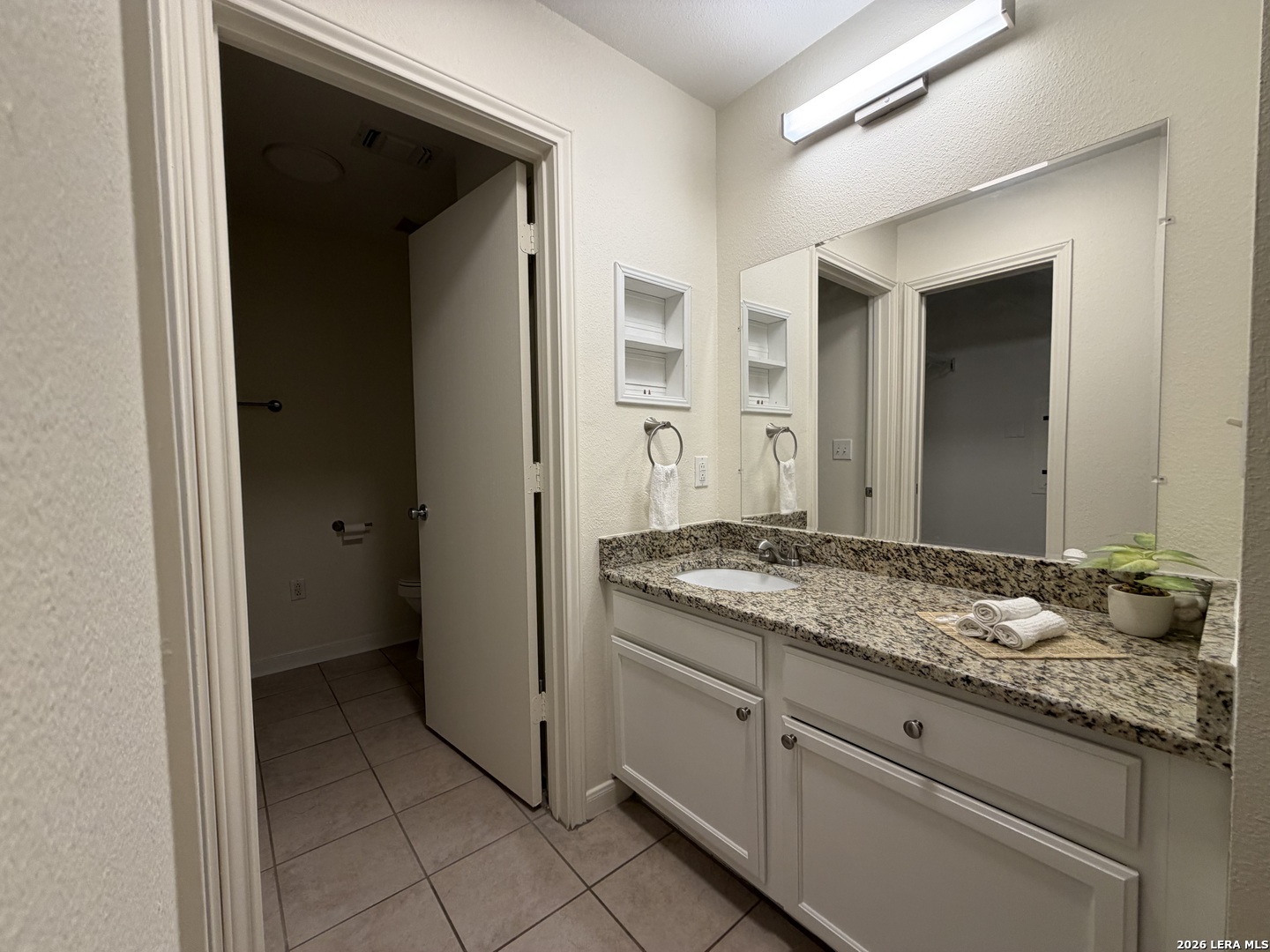 10527 PERRIN BEITEL RD, #BLDG E UNIT 105, San Antonio, TX 78217