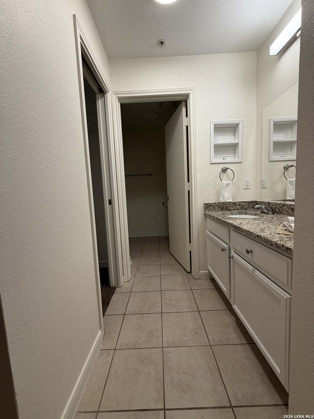 10527 PERRIN BEITEL RD, #BLDG E UNIT 105, San Antonio, TX 78217