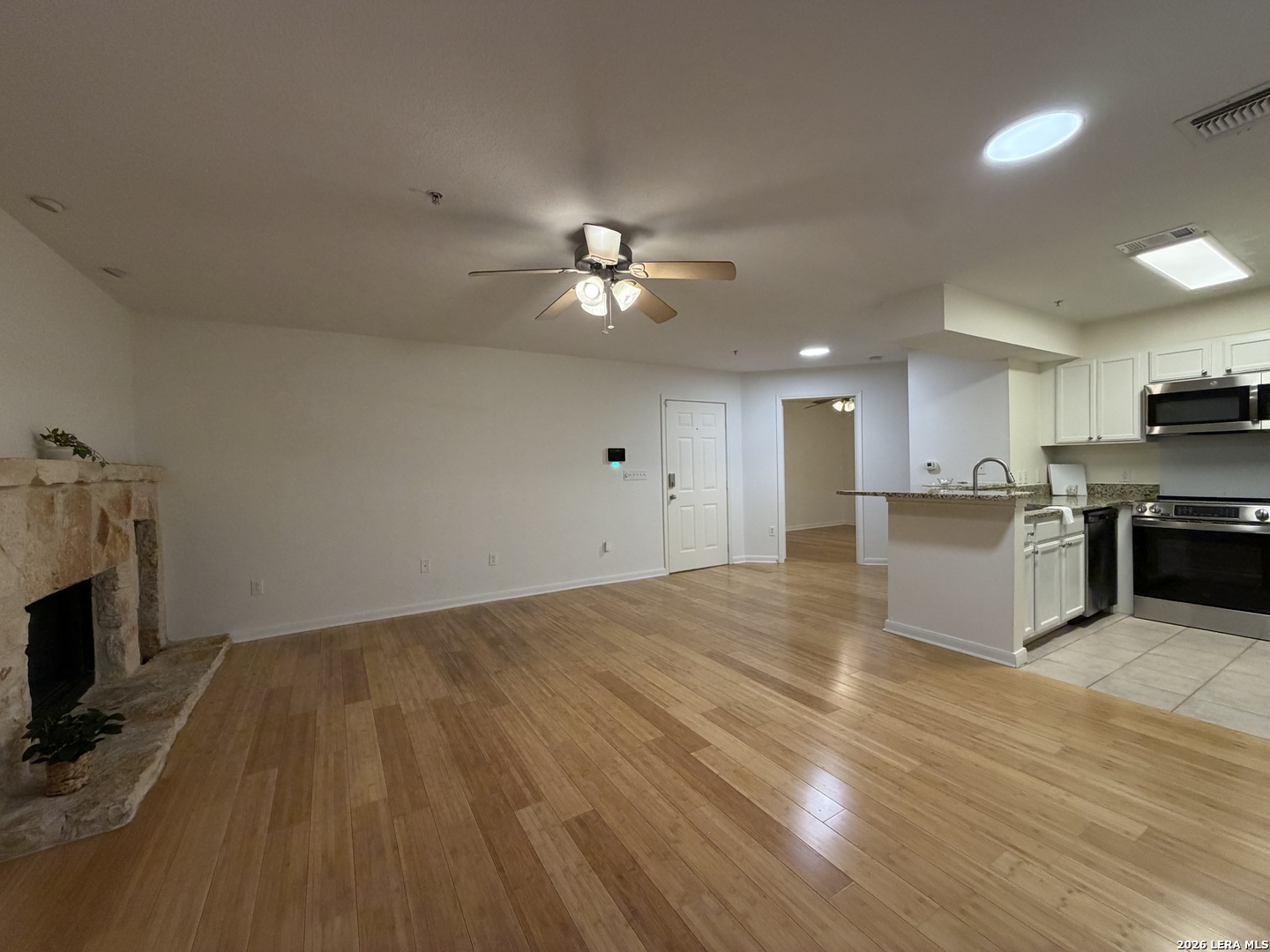 10527 PERRIN BEITEL RD, #BLDG E UNIT 105, San Antonio, TX 78217