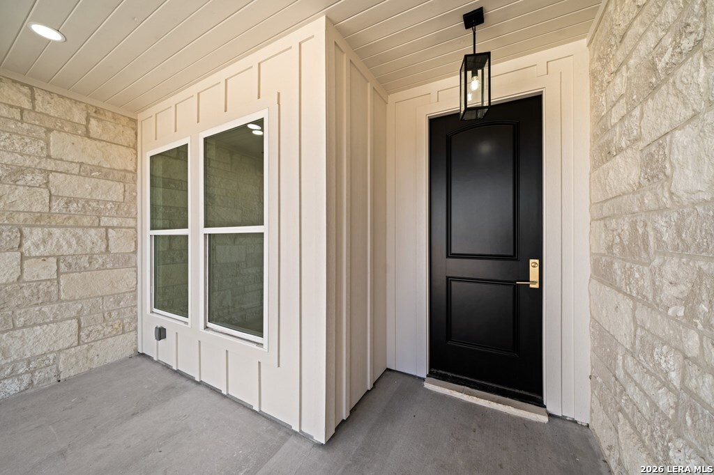 301 BOW DR, Kerrville, TX 78028