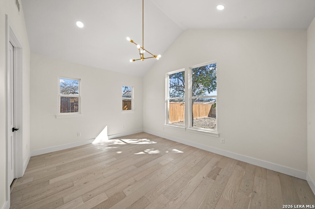 301 BOW DR, Kerrville, TX 78028