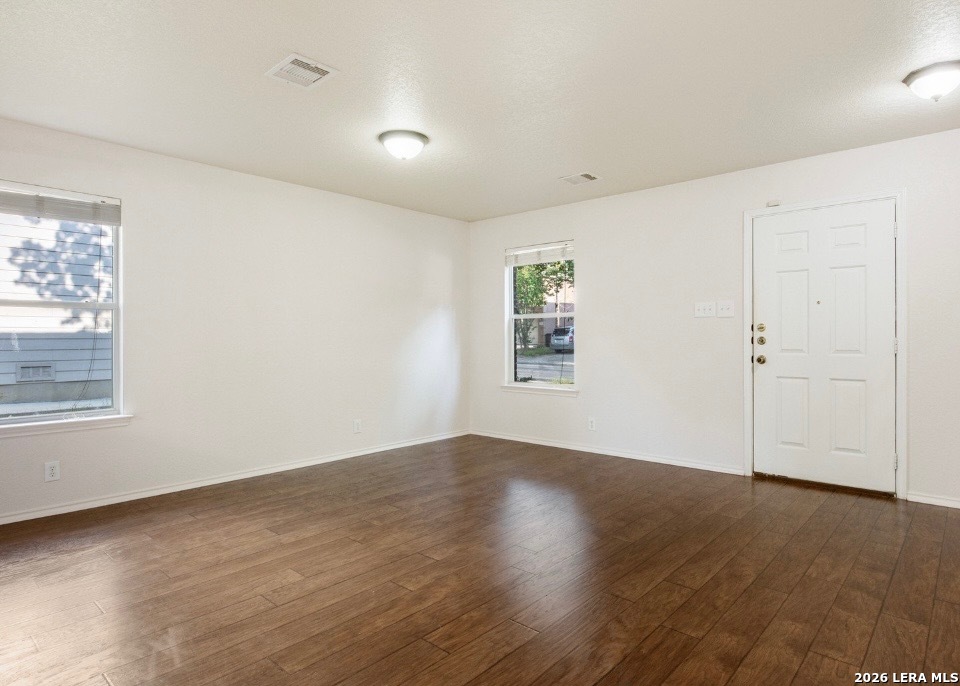 Entry/Foyer