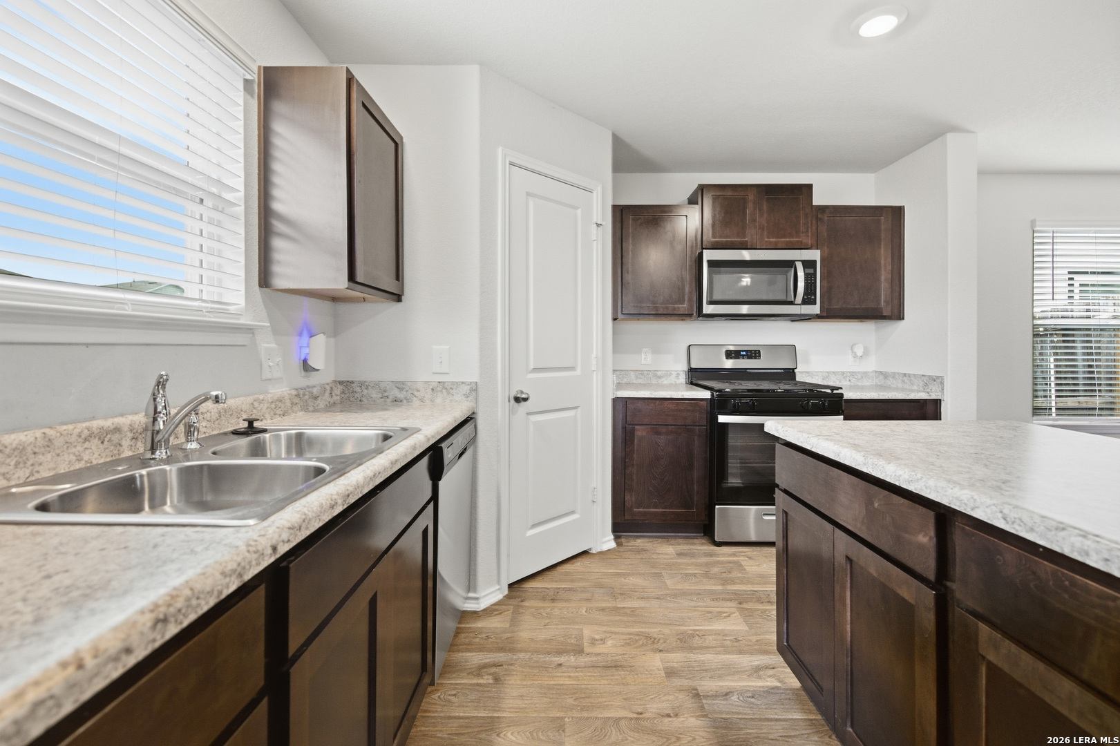 13724 Grapeland Gap, San Antonio, TX 78254