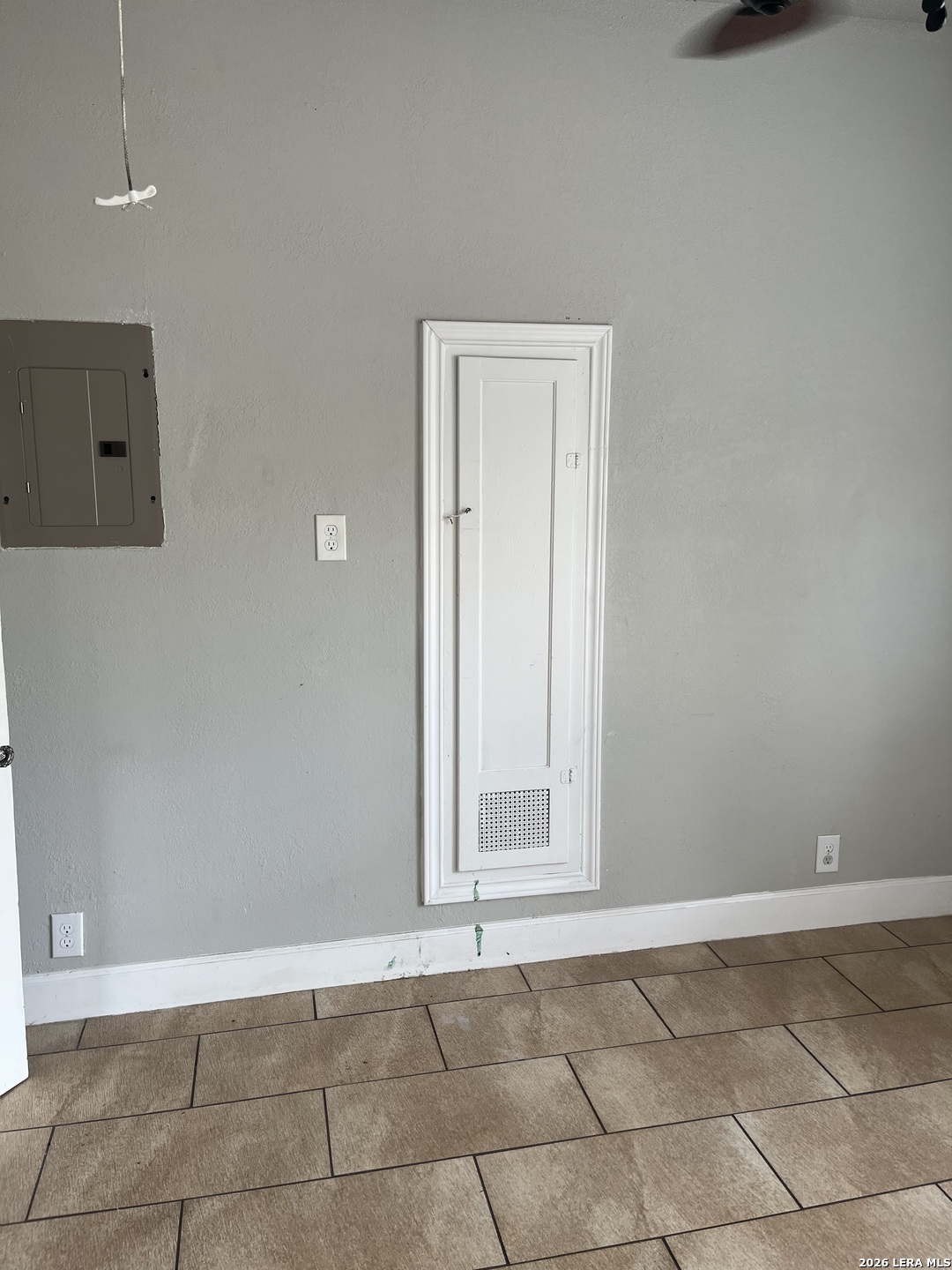 2108 SAUNDERS Ave, San Antonio, TX 78207