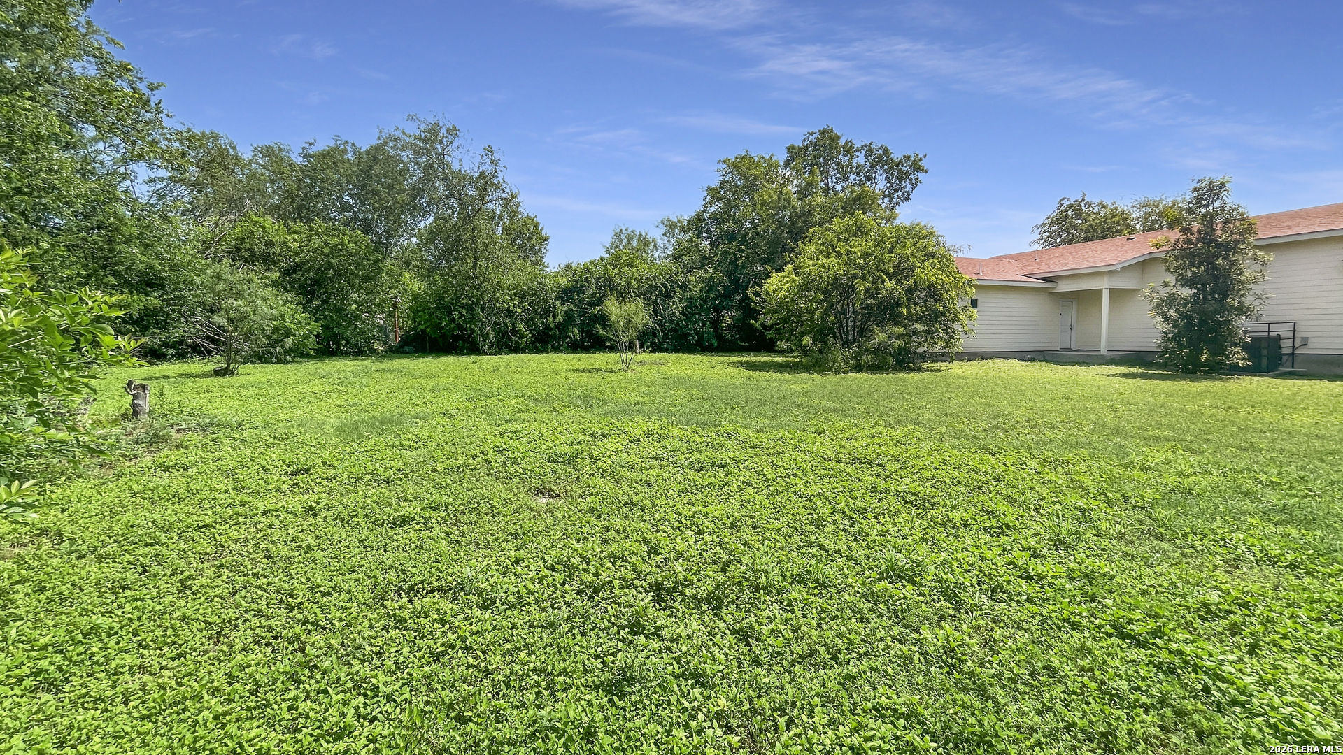 233 ESMERALDA DR, San Antonio, TX 78228
