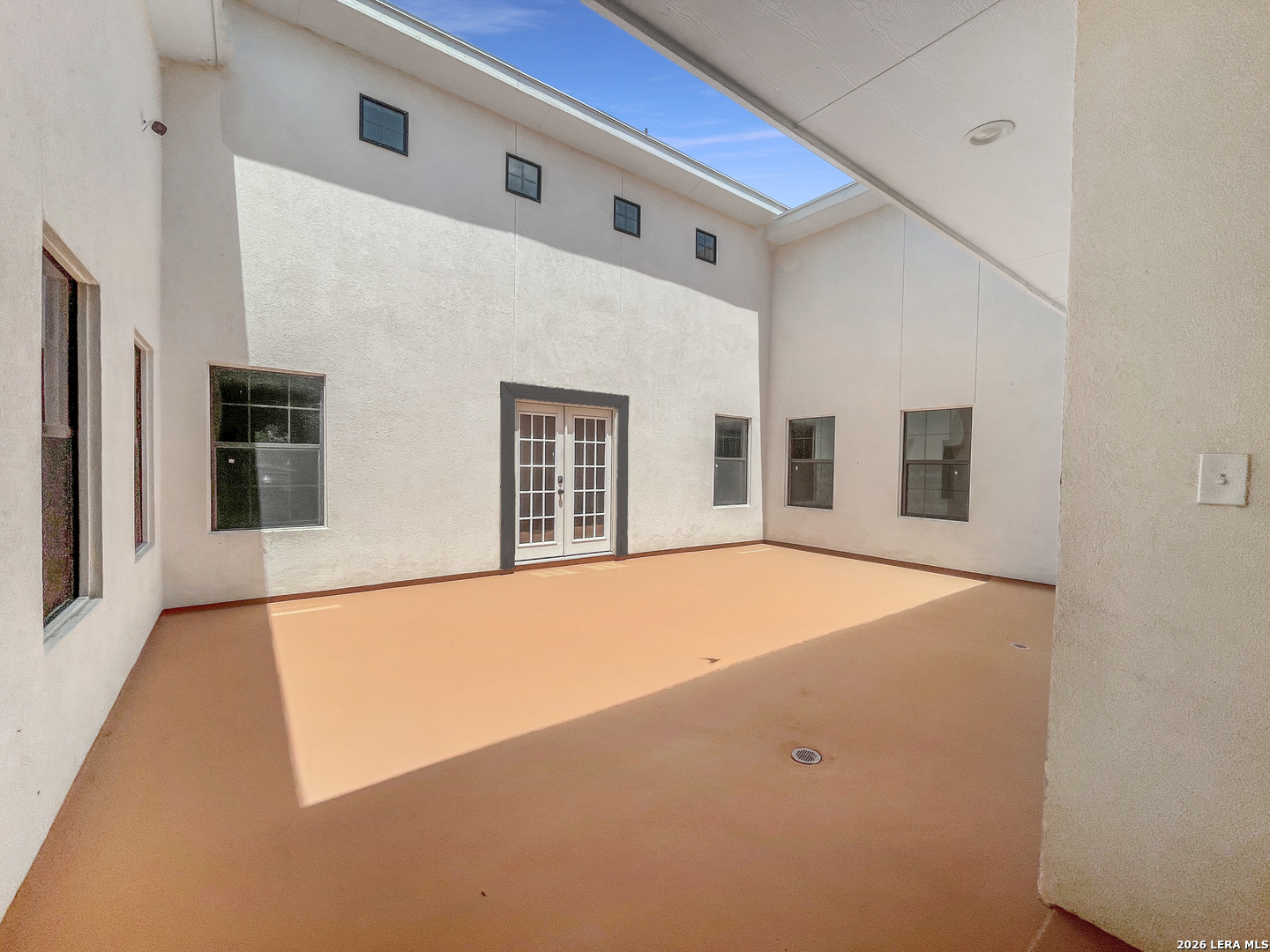 233 ESMERALDA DR, San Antonio, TX 78228