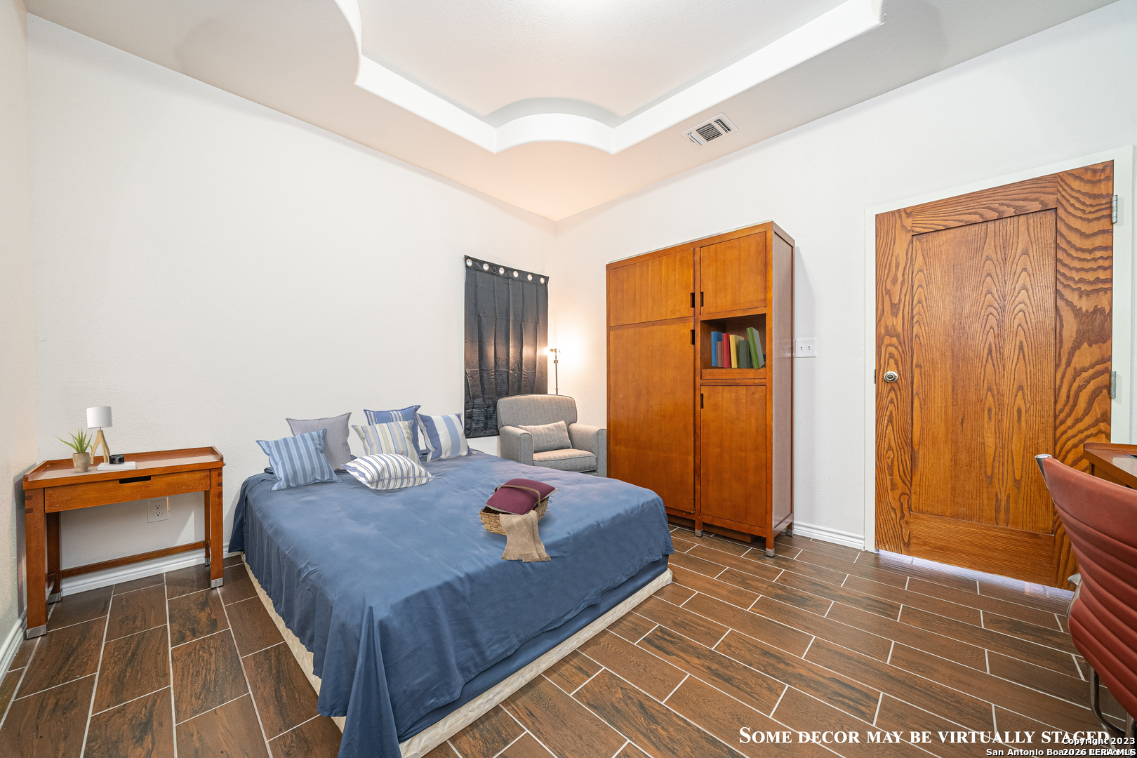 233 ESMERALDA DR, San Antonio, TX 78228