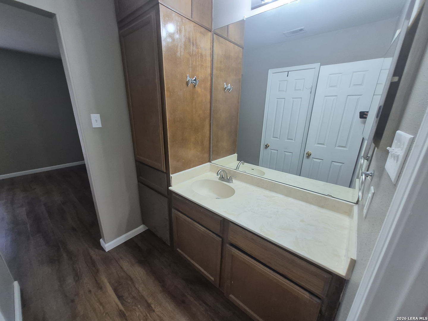 4906 ALI AVE, #3, San Antonio, TX 78229