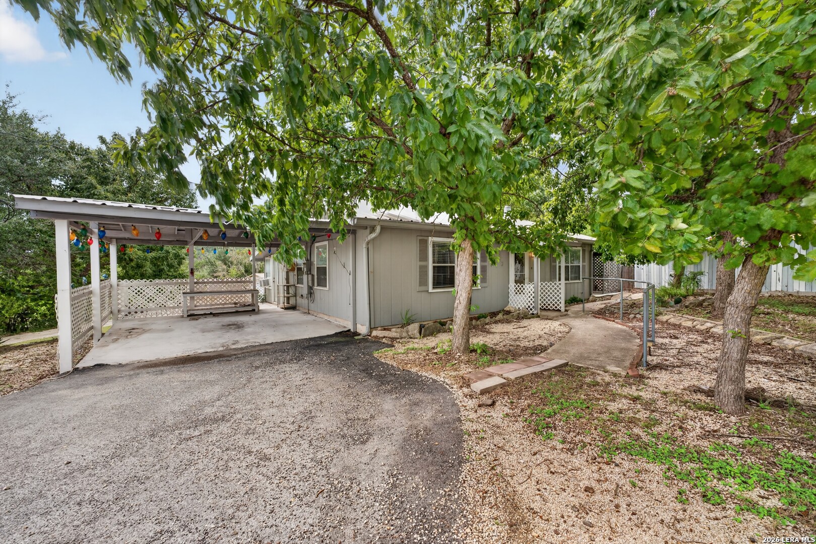 Property photo for 1516 Ranchero Rd, Kerrville, TX