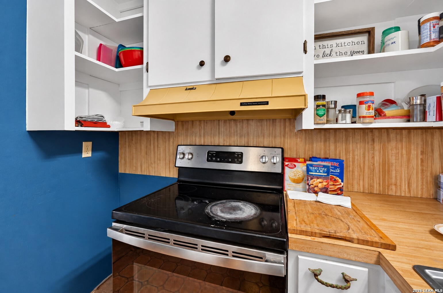1516 Ranchero Rd, Kerrville, TX 78028