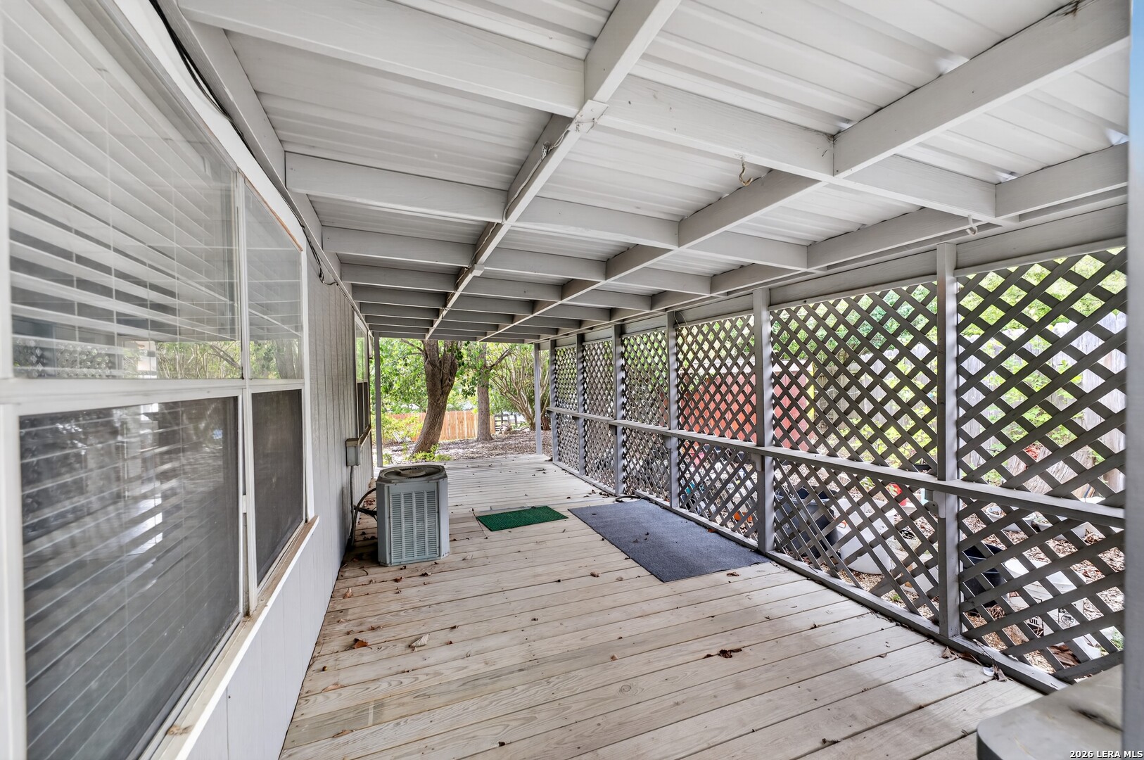 1516 Ranchero Rd, Kerrville, TX 78028