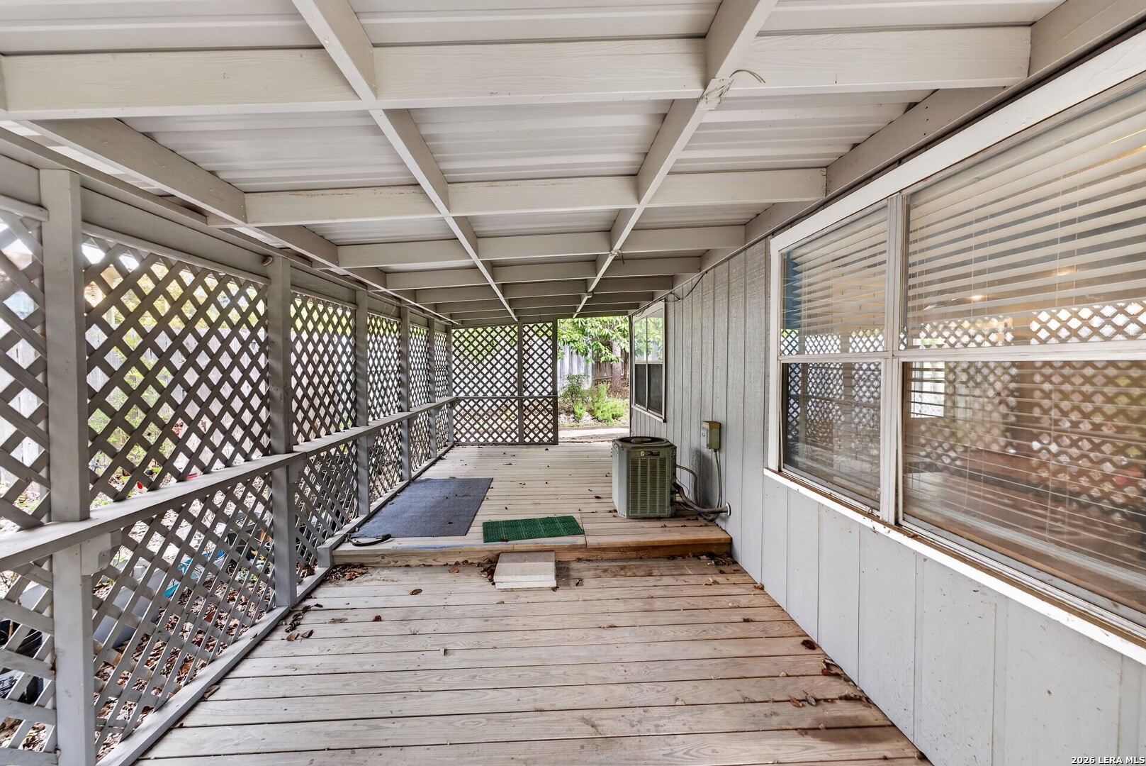 1516 Ranchero Rd, Kerrville, TX 78028