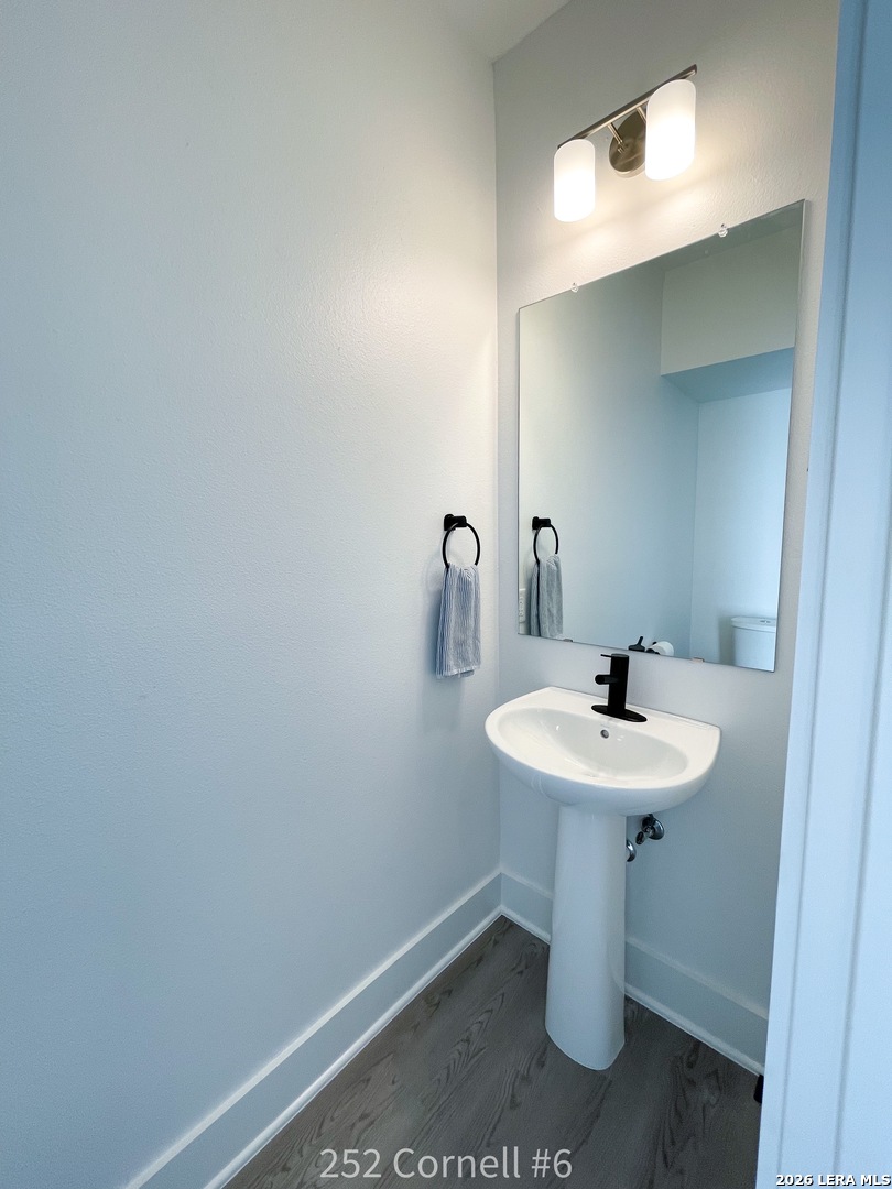 252 Cornell, #6, San Antonio, TX 78201