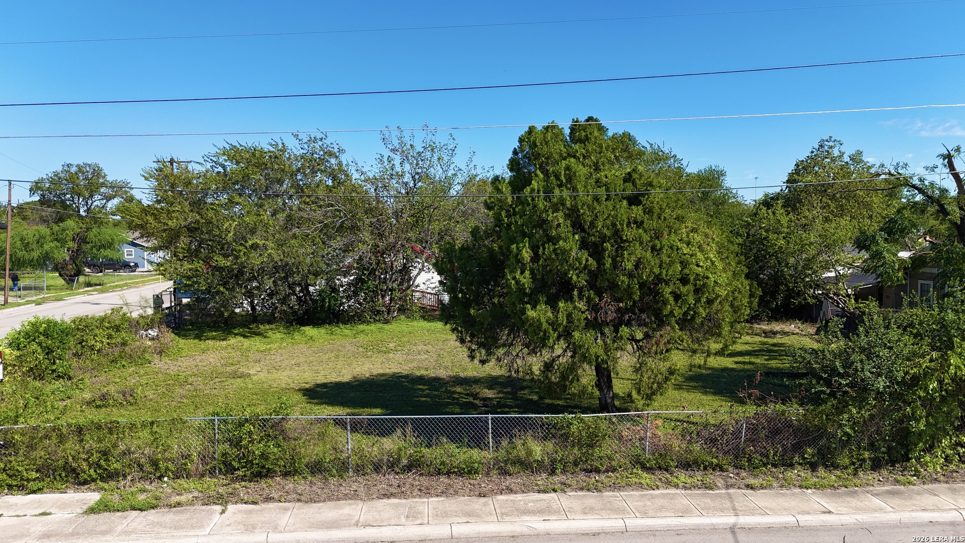 1753 W Poplar, San Antonio, TX 78207