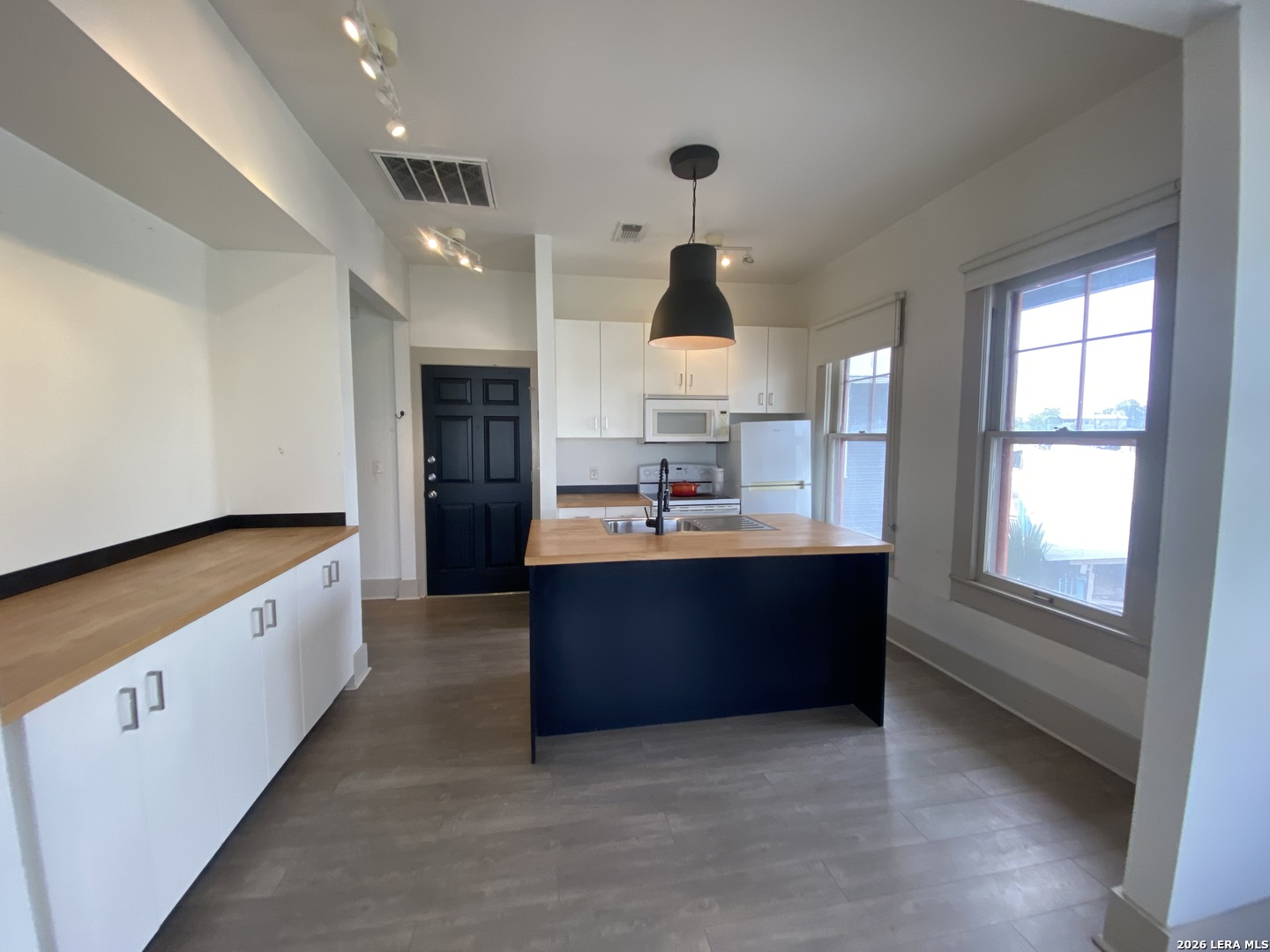 502 Eager, #7, San Antonio, TX 78210