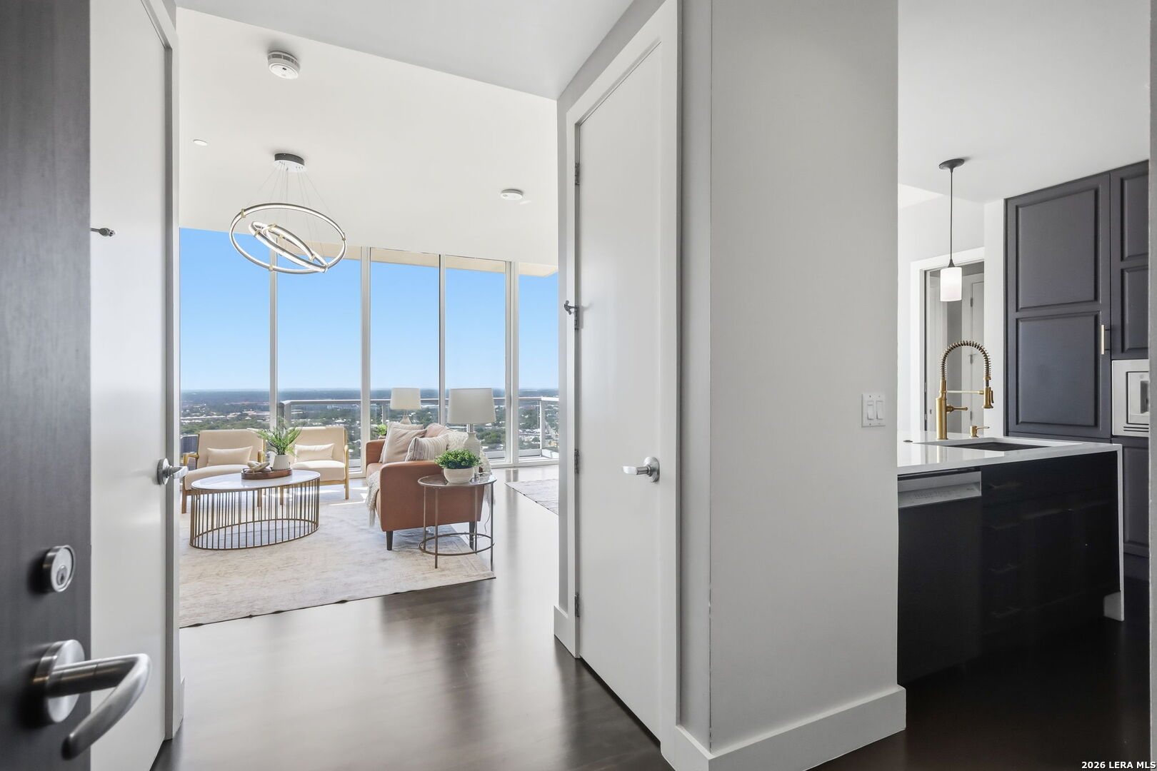 610 E Market St, #UNIT 2605, San Antonio, TX 78205