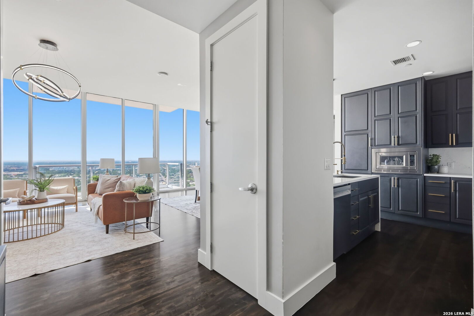 610 E Market St, #UNIT 2605, San Antonio, TX 78205