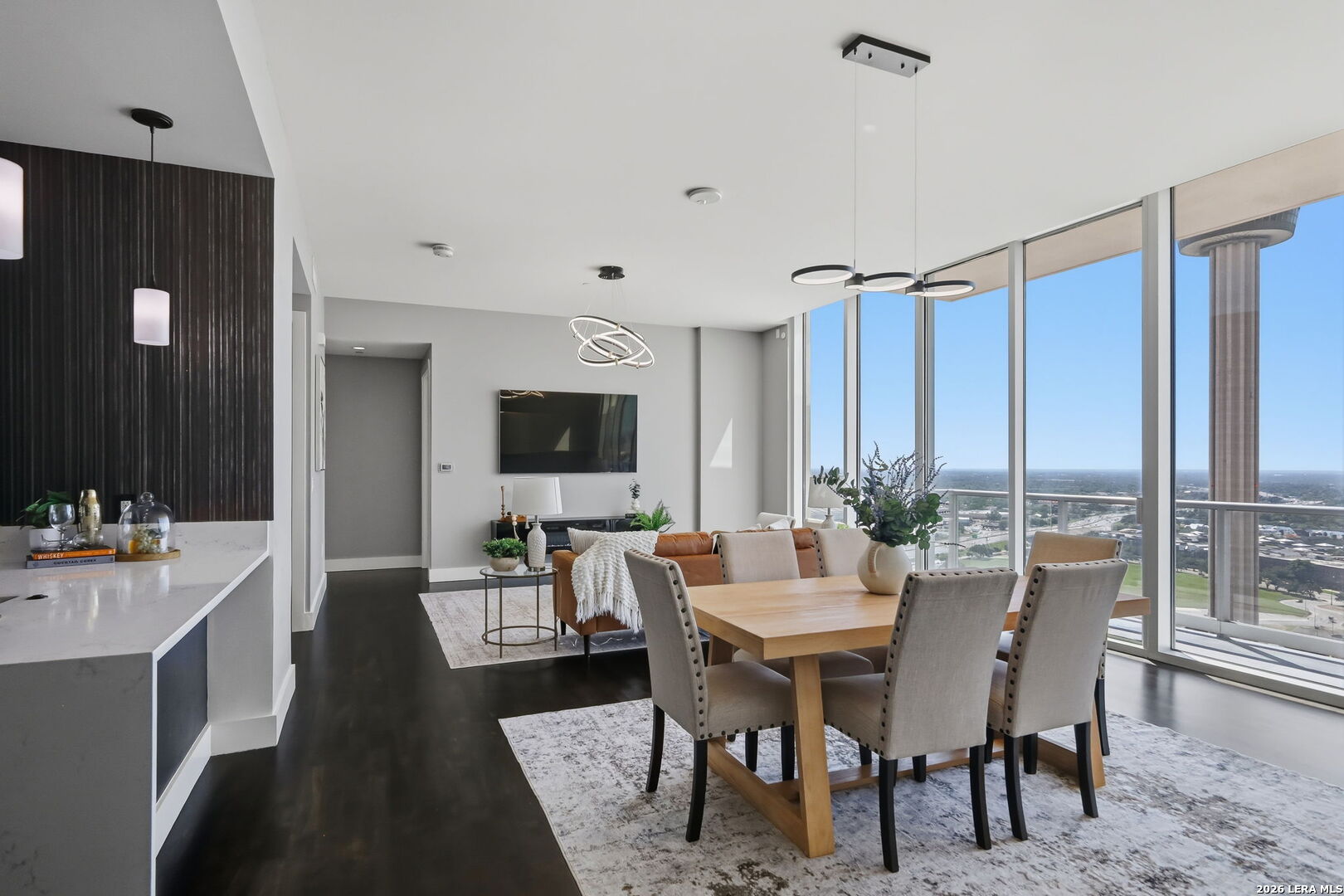 610 E Market St, #UNIT 2605, San Antonio, TX 78205