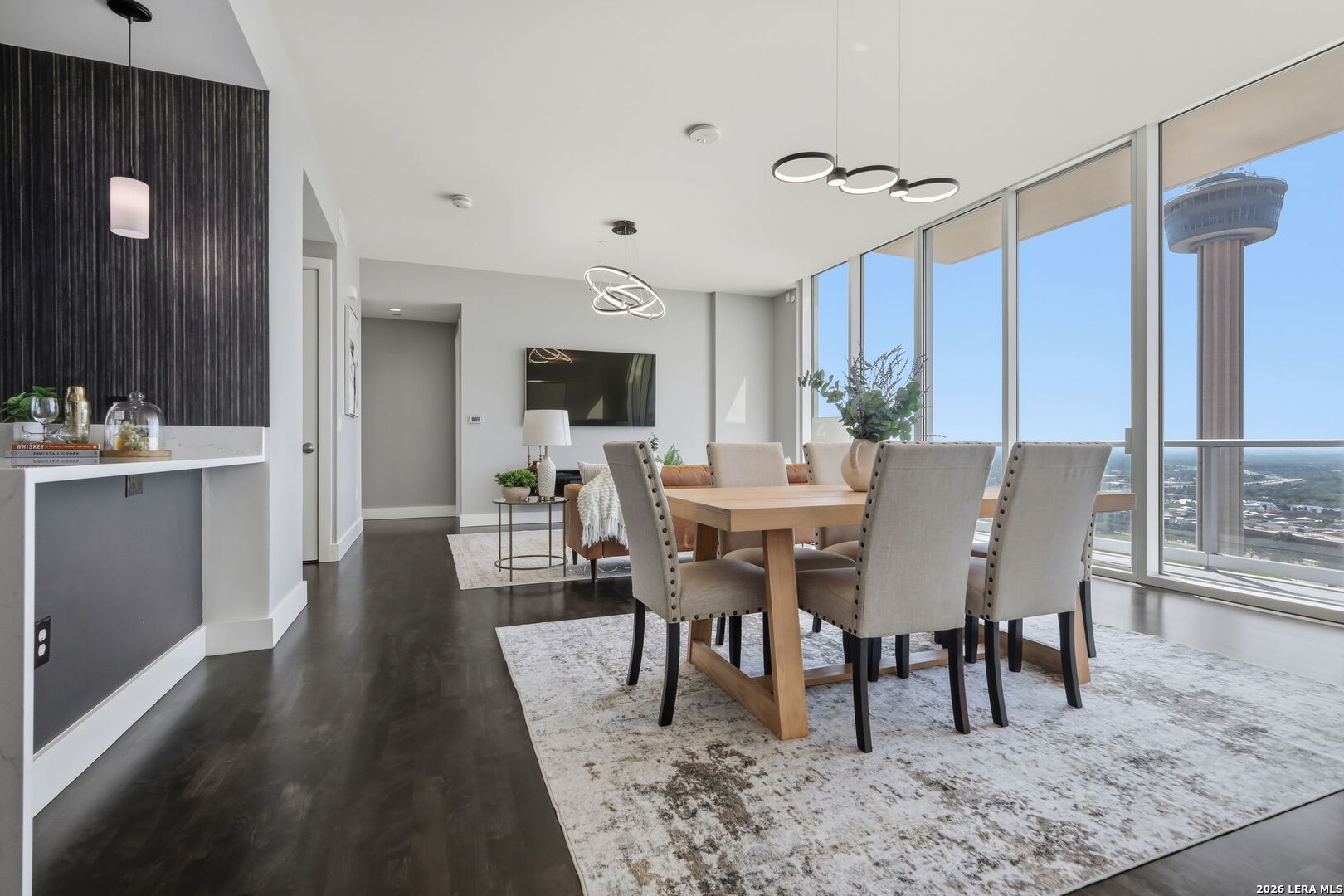 610 E Market St, #UNIT 2605, San Antonio, TX 78205