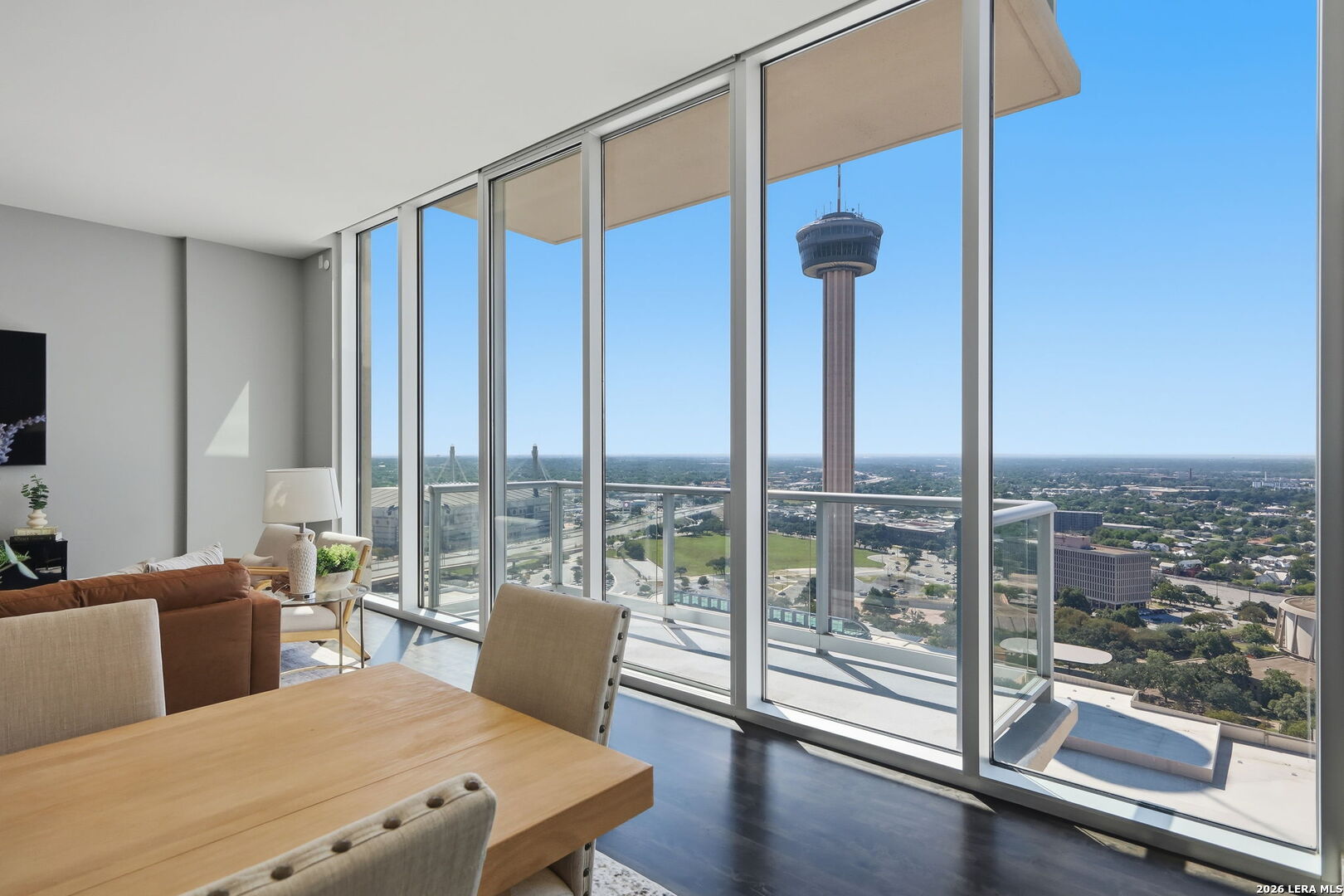 610 E Market St, #UNIT 2605, San Antonio, TX 78205
