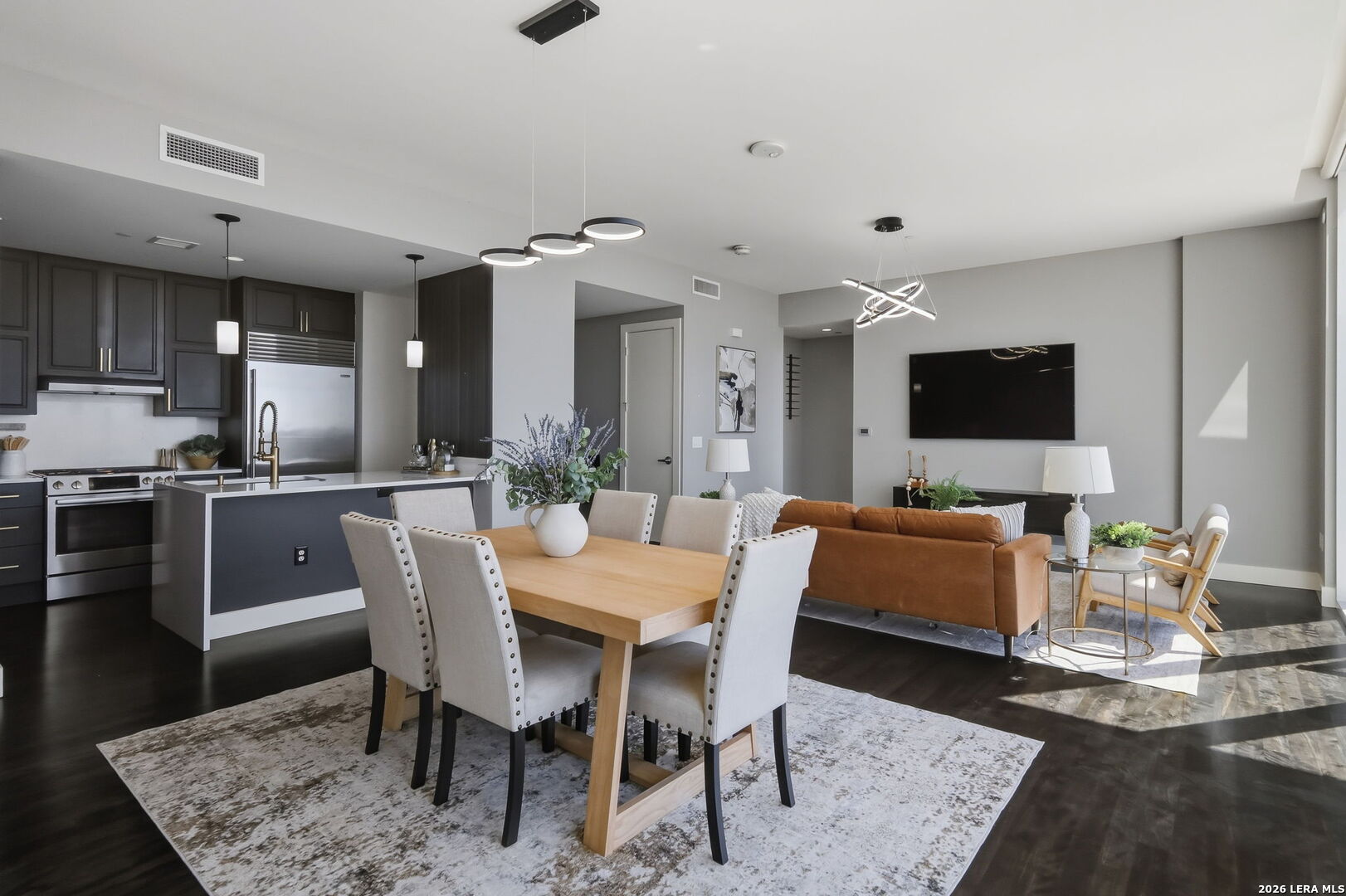 610 E Market St, #UNIT 2605, San Antonio, TX 78205