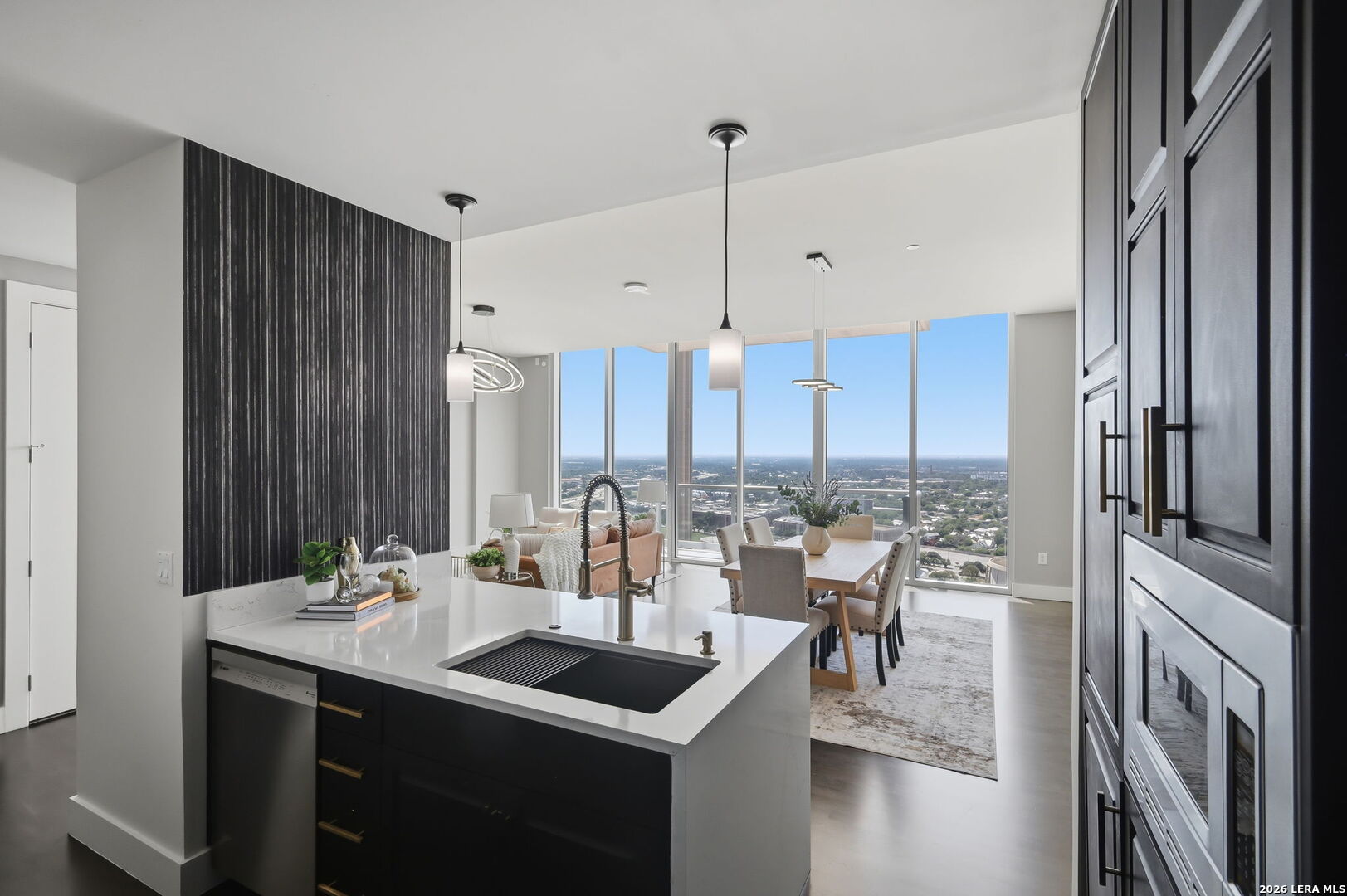 610 E Market St, #UNIT 2605, San Antonio, TX 78205