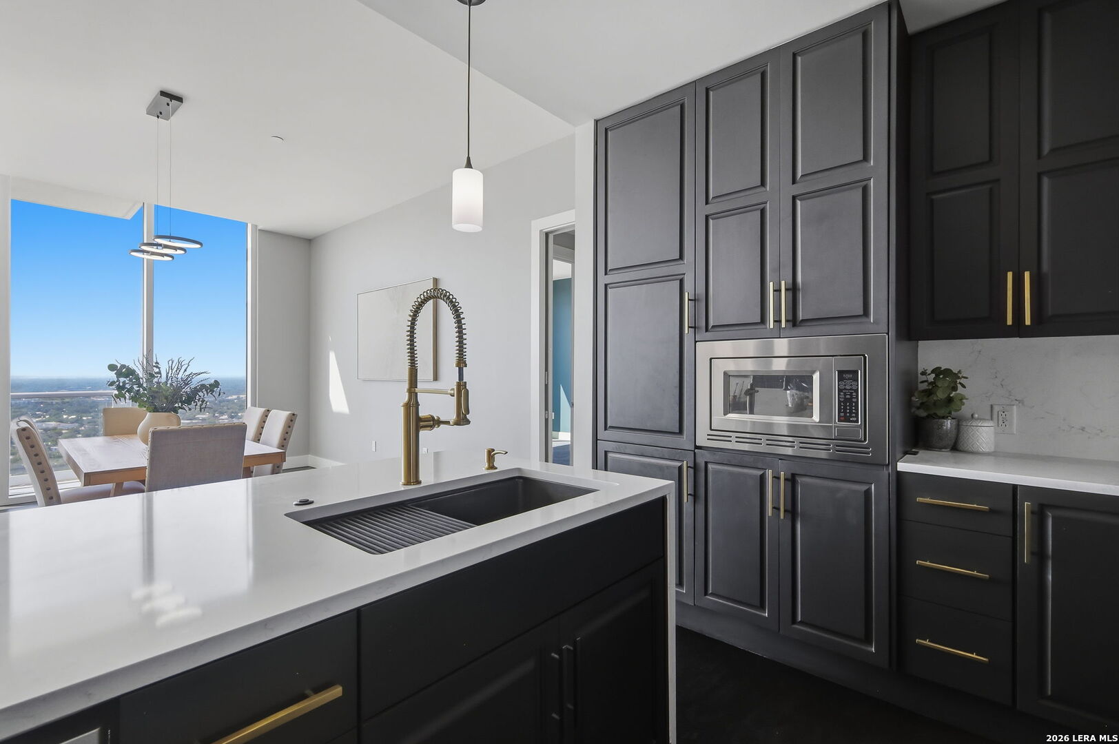 610 E Market St, #UNIT 2605, San Antonio, TX 78205