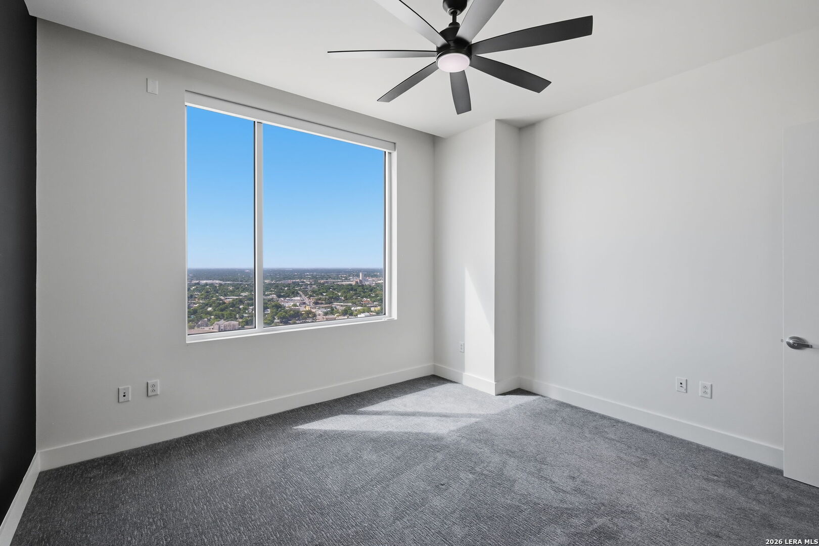610 E Market St, #UNIT 2605, San Antonio, TX 78205