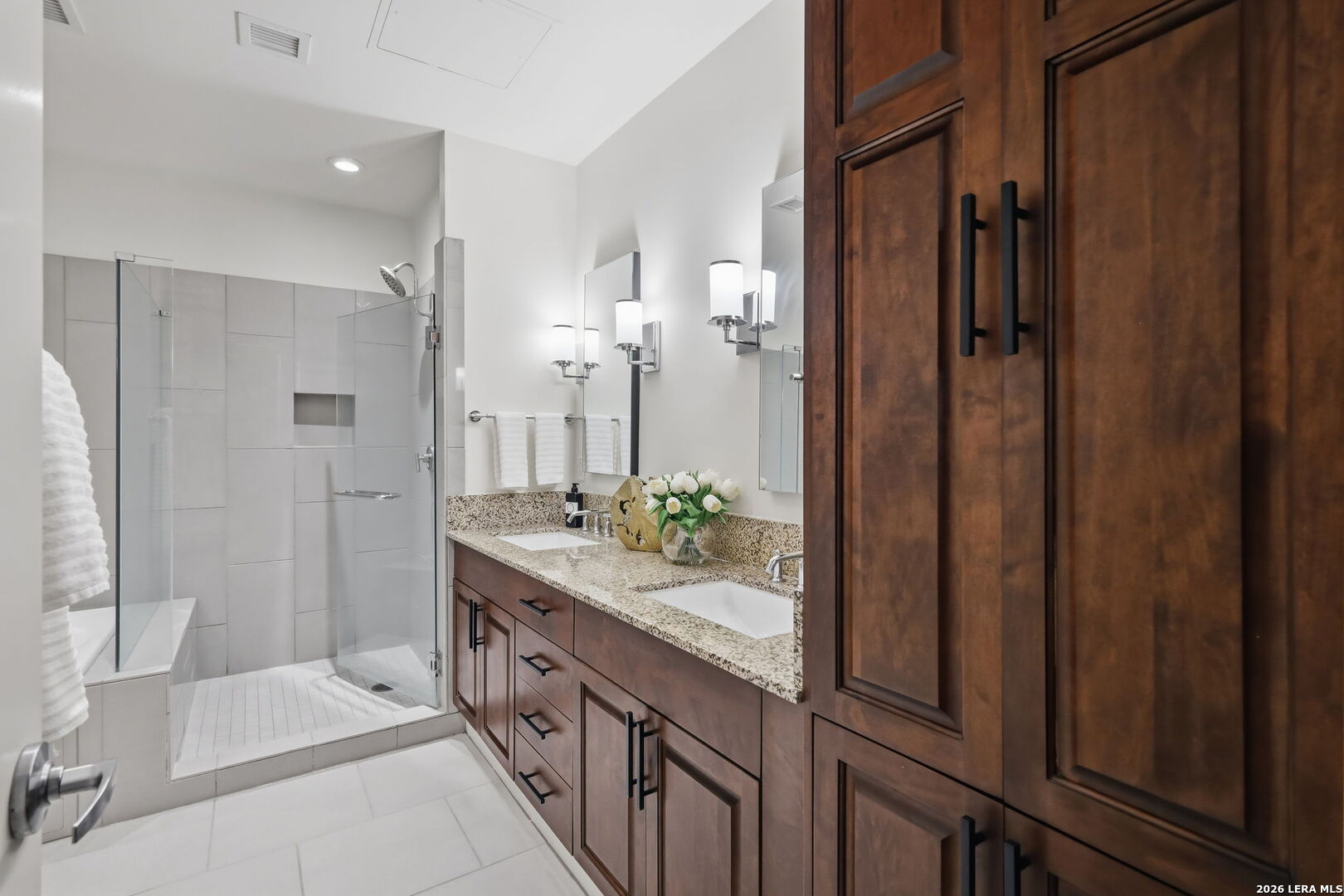 610 E Market St, #UNIT 2605, San Antonio, TX 78205