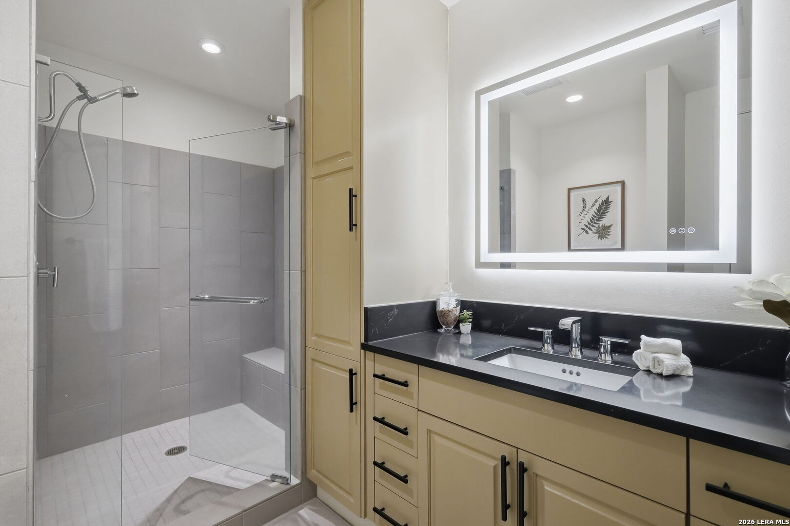 610 E Market St, #UNIT 2605, San Antonio, TX 78205