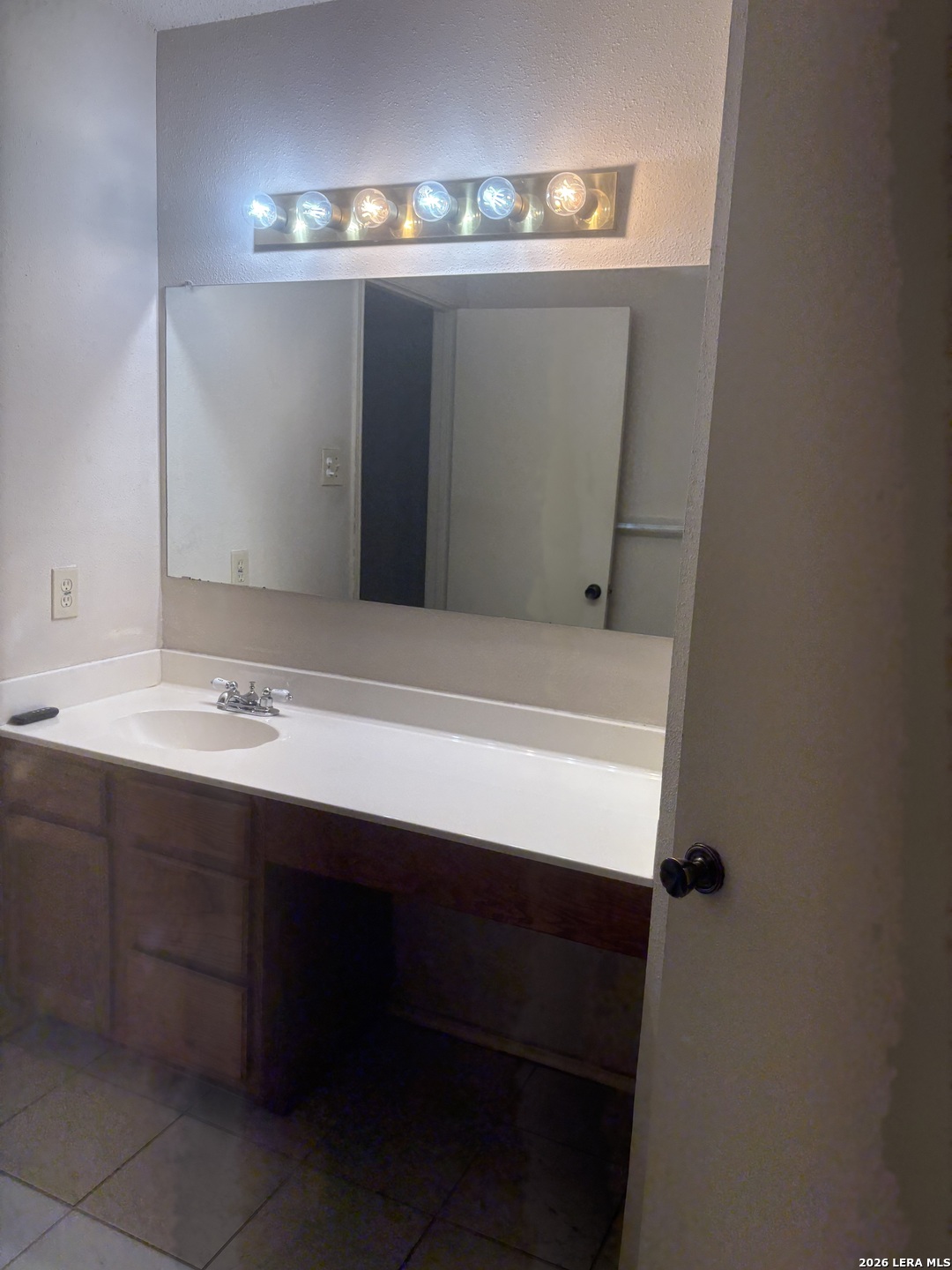 9307 Valley Gate, San Antonio, TX 78250