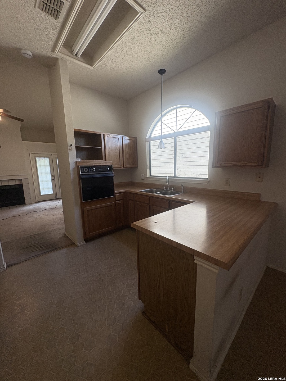 9307 Valley Gate, San Antonio, TX 78250