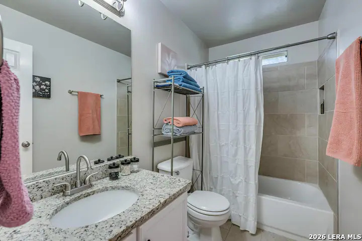 627 Claude W Black, San Antonio, TX 78203