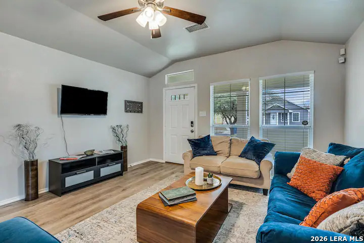 627 Claude W Black, San Antonio, TX 78203